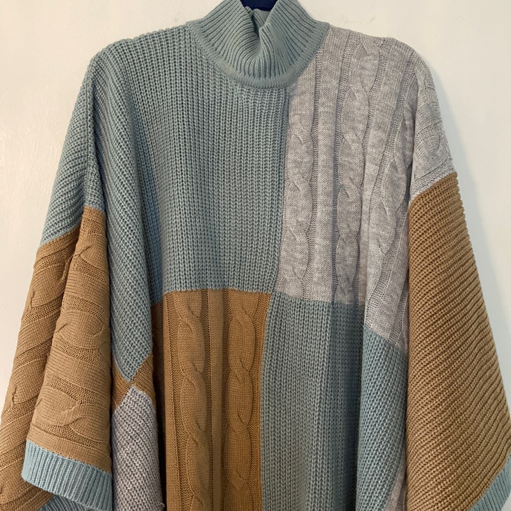 Color block poncho
